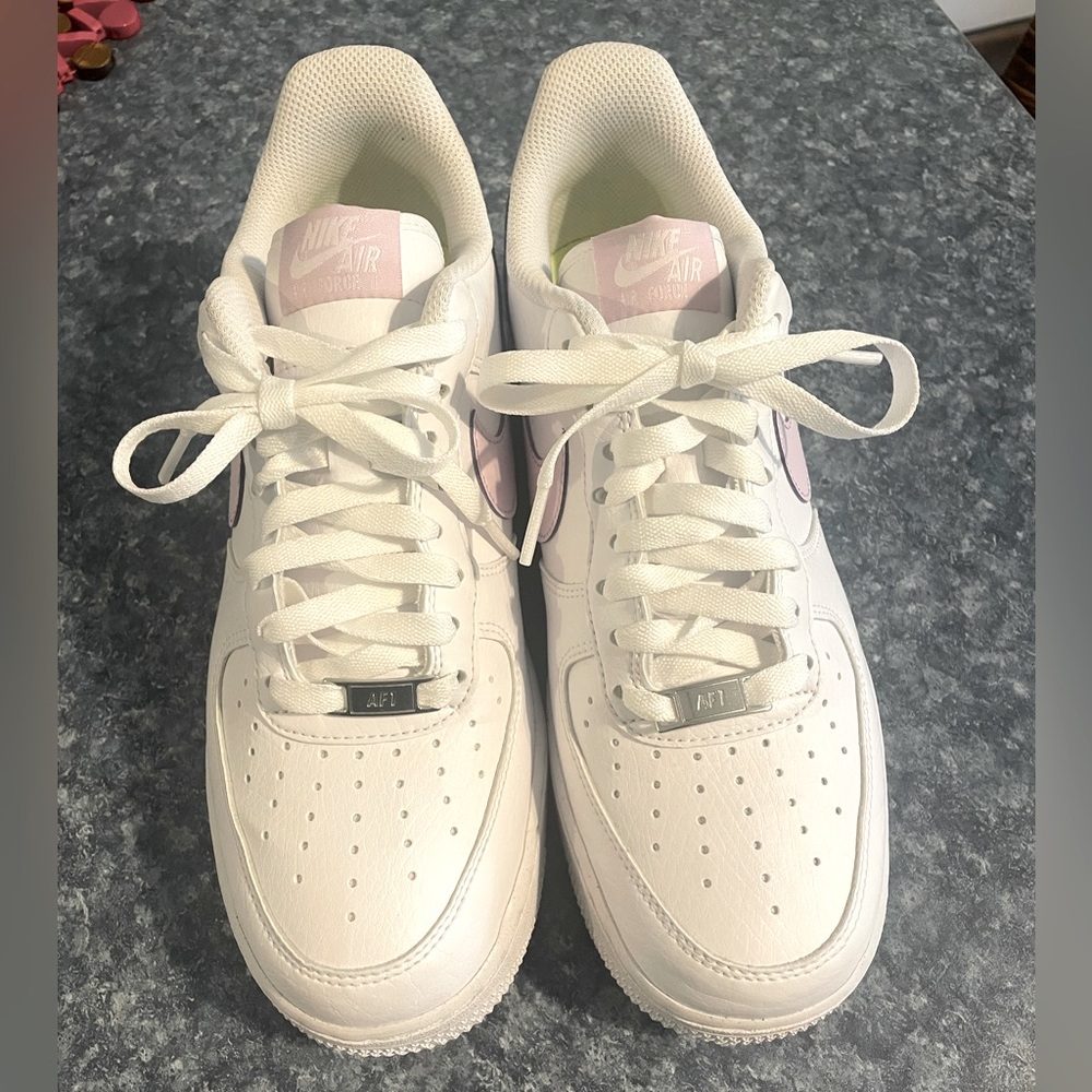 NEW womens Nike Air Forces size 9